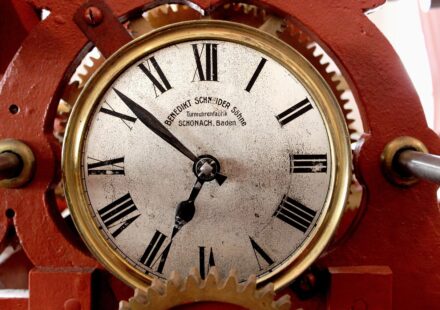 clock hands moving backwards