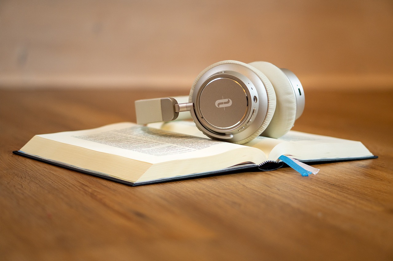 MP3 vs MP4 Format: Which Is Right for Your Audio-Visual Needs in 2026?
