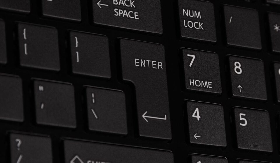 Recall Message Outlook: When & How to Unsend Emails