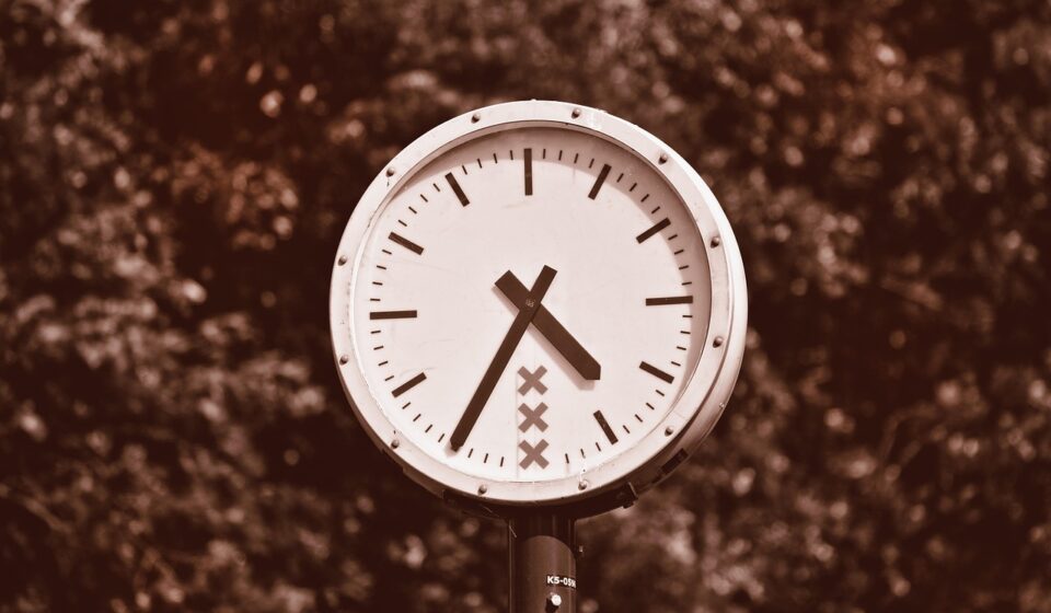 What Time Is It in Spain Barcelona ? Your Complete Guide