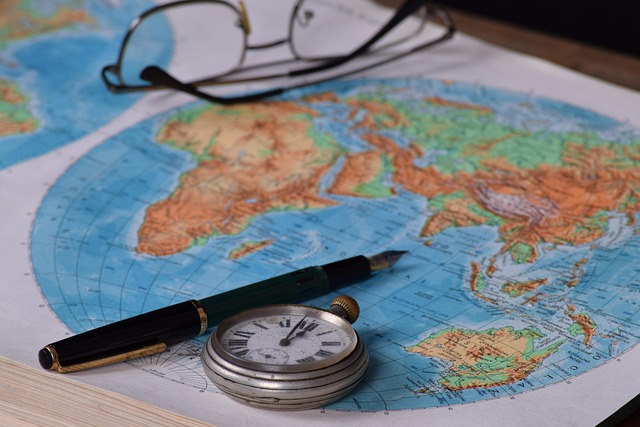 World map with time zones highlighted, showing Virginia's position in ET