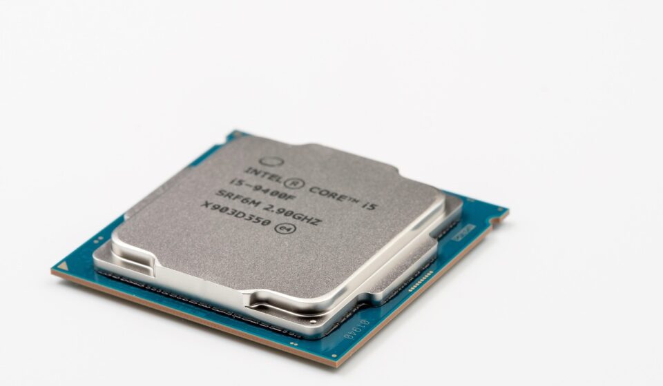 Intel Lunar Lake CPU Leaks: Benchmarks & What They Mean