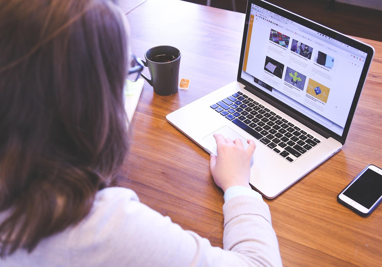 Lines on Laptop Screen: Causes, Fixes & Prevention in 2026