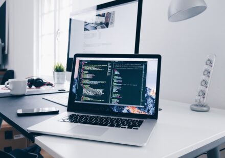 Monitor Blue Color Problem: Causes, Fixes, and Prevention