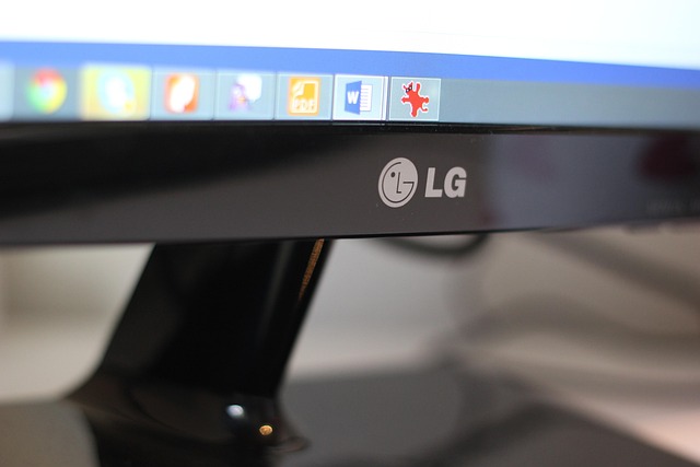 The Science Behind the Split Image: Why Screen Tearing Occurs